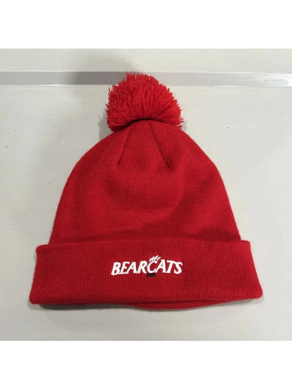 Cincinnati Bearcats Red Knit Cuffed Winter Toboggan Pom Beanie Top World Caps - Picture 2 of 8